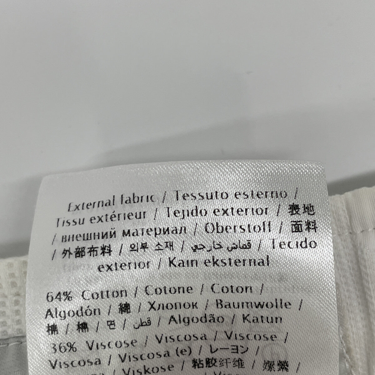 VALENTINO ヴァレンティノ ﾎﾜｲﾄ ｶﾓﾌﾗｰｼﾞｭﾊﾞﾐｭｰﾀﾞﾊﾟﾝﾂ ボトムス 46