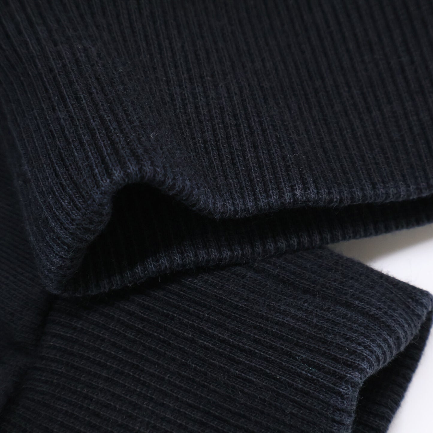 CELINE セリーヌ ﾌﾞﾗｯｸ 2Y468670Q ﾙｰｽﾞ ﾌｰﾃﾞｨｰ トップス L