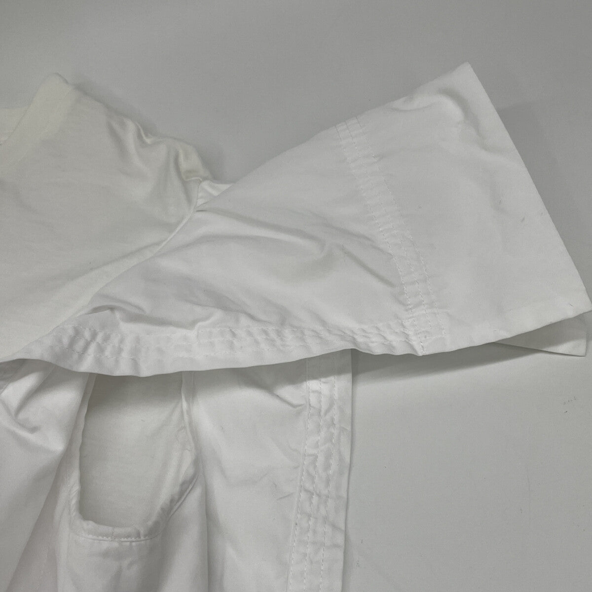 3.1 Phillip lim スリーワンフィリップリム 21SS E211-1696MJY ﾎﾜｲﾄ ｺｯﾄﾝ ﾗｯﾌﾙｽﾘｰﾌﾞ 半袖ｶｯﾄｿｰ トップス L