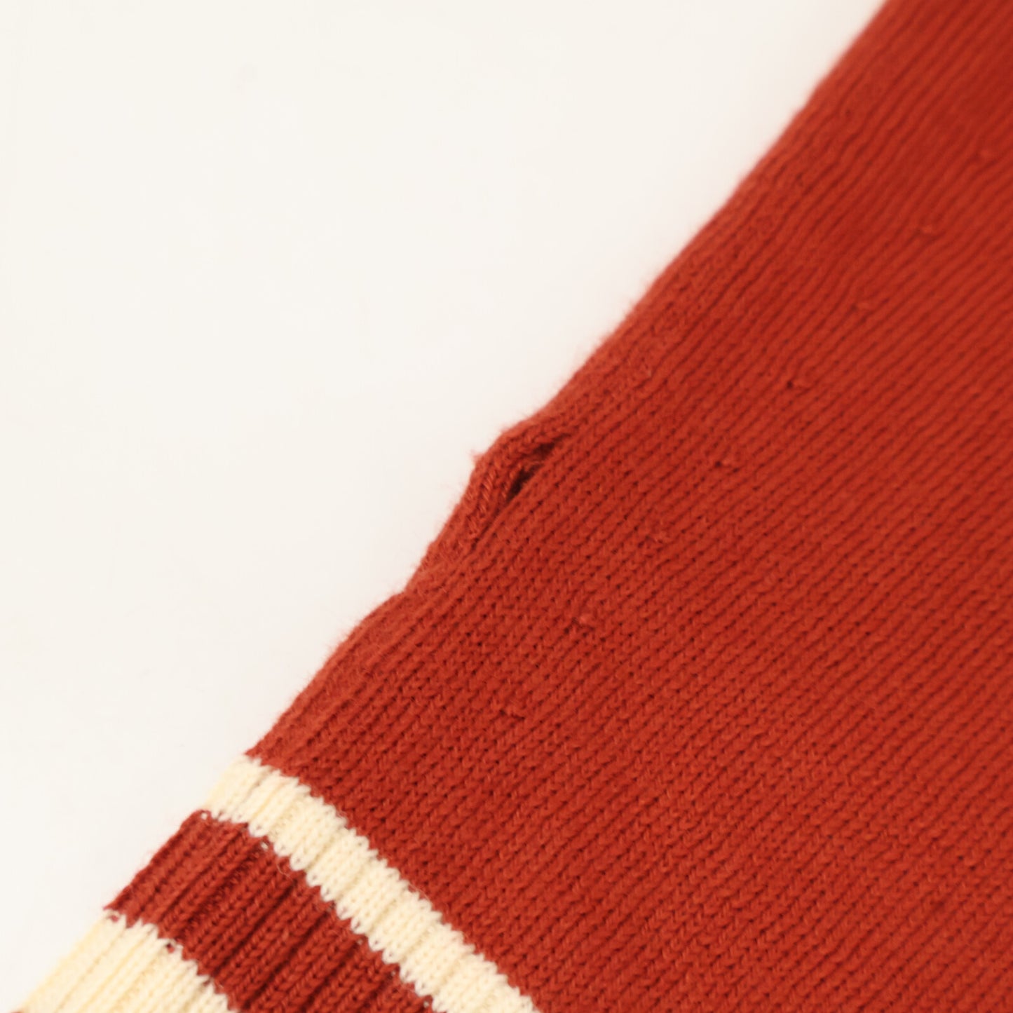 ADEAM アディアム 41028 ﾚｯﾄﾞﾌﾞﾗｳﾝ ｺｯﾄﾝ ﾎﾞﾀﾝﾆｯﾄｶｰﾃﾞｨｶﾞﾝ トップス 0