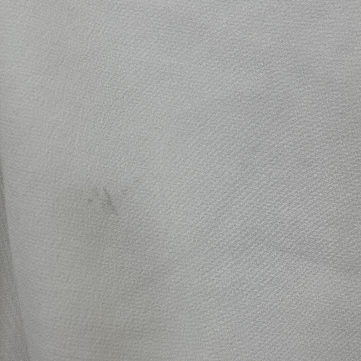 UN3D アンスリード ﾎﾜｲﾄ ﾎﾟﾘｴｽﾃﾙ ｷﾞｬｻﾞｰｼｮｰﾄｸﾛｯﾌﾟﾄﾞﾌﾞﾗｳｽ トップス F