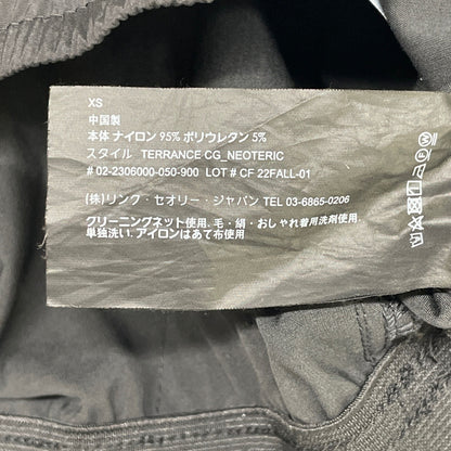 Theory セオリー 02-2306000 ﾌﾞﾗｯｸ ﾅｲﾛﾝ NEOTERIC ｶｰｺﾞﾊﾟﾝﾂ ボトムス XS