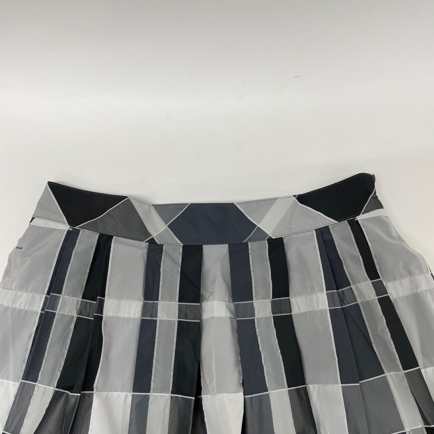 BLUE LABEL CRESTBRIDGE ブルーレーベルクレストブリッジ グレー クレストブリッジチェックドビータフタタックスカート スカート 36