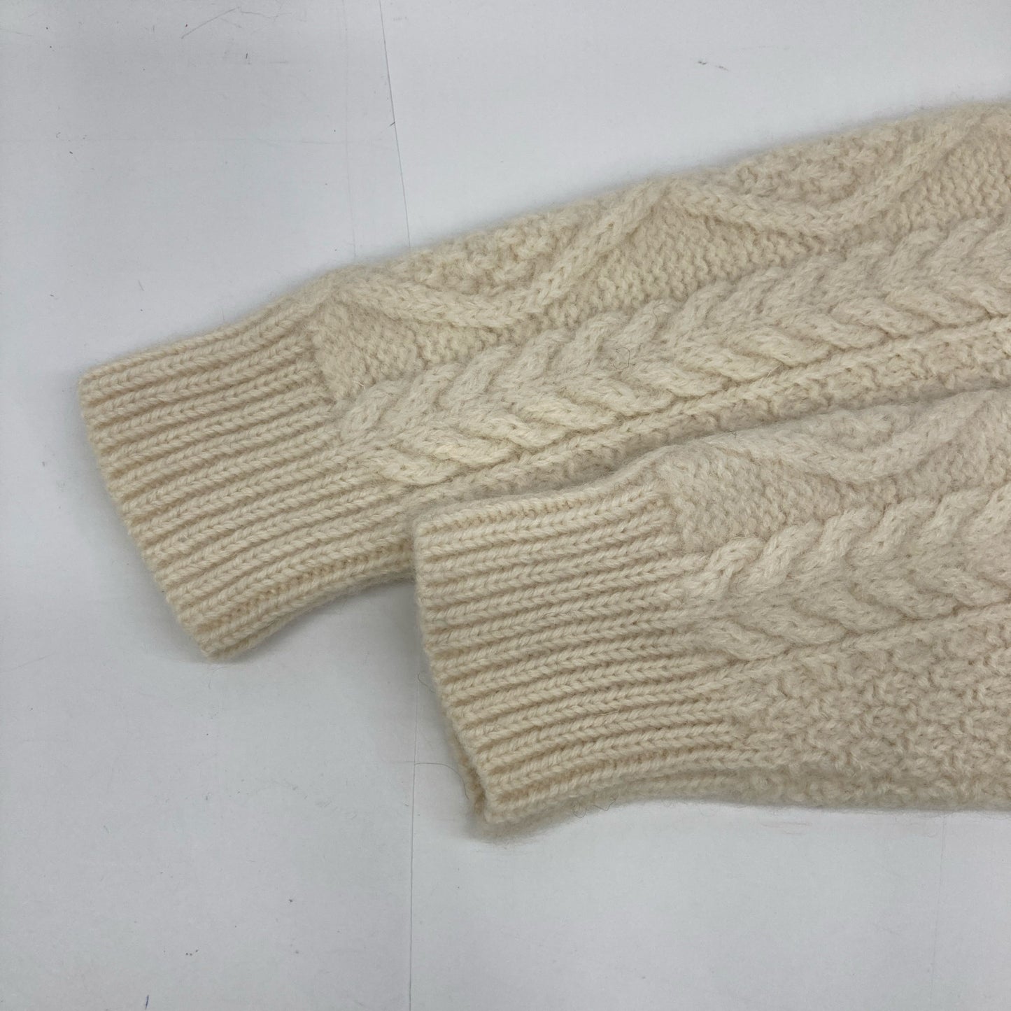 Brooks Brothers ブルックスブラザーズ 100211897 ﾎﾜｲﾄ ｳｰﾙ100 ｱﾗﾝｹｰﾌﾞﾙ ｸﾙｰﾈｯｸｾｰﾀｰ トップス M