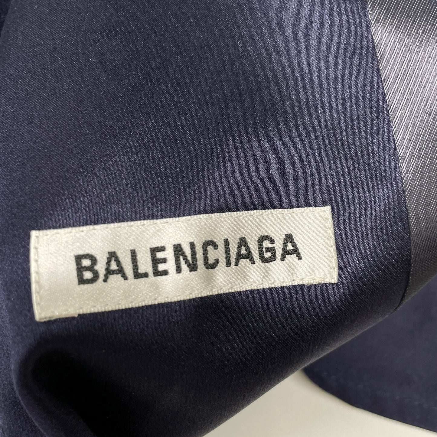 BALENCIAGA バレンシアガ 20AW 642234 ﾈｲﾋﾞｰ back to front trench dress ｻﾃﾝ ﾄﾞﾚｽﾜﾝﾋﾟｰｽ/ｺｰﾄ ワンピース 34