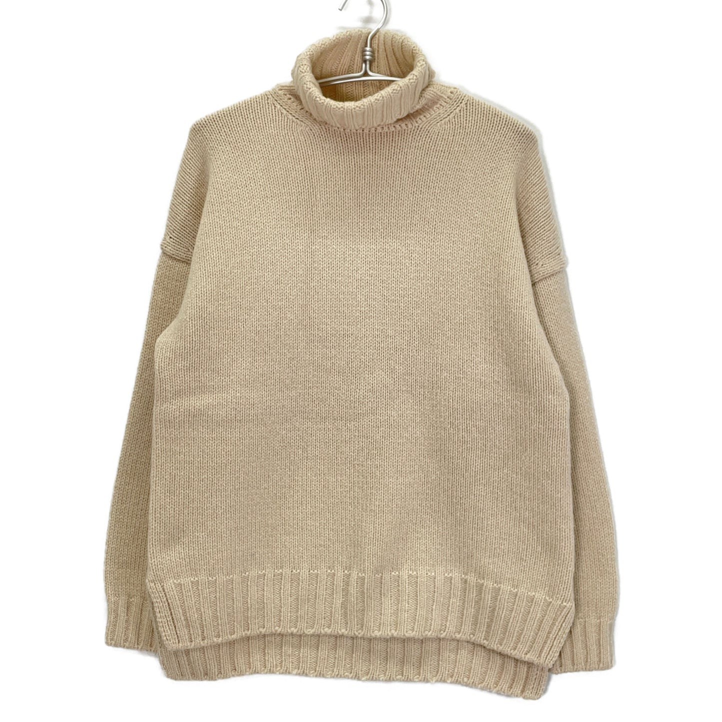 SLOANE スローン 【HPS別注】ｱｲﾎﾞﾘｰ ｶｼﾐﾔ ﾄﾞﾛｯﾌﾟｼｮﾙﾀﾞｰ ﾀｰﾄﾙﾈｯｸﾆｯﾄ トップス 2