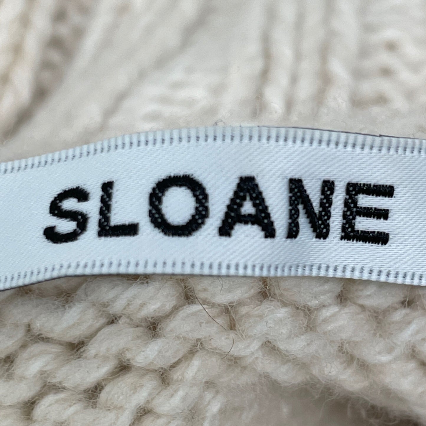 SLOANE スローン 【HPS別注】ｱｲﾎﾞﾘｰ ｶｼﾐﾔ ﾄﾞﾛｯﾌﾟｼｮﾙﾀﾞｰ ﾀｰﾄﾙﾈｯｸﾆｯﾄ トップス 2