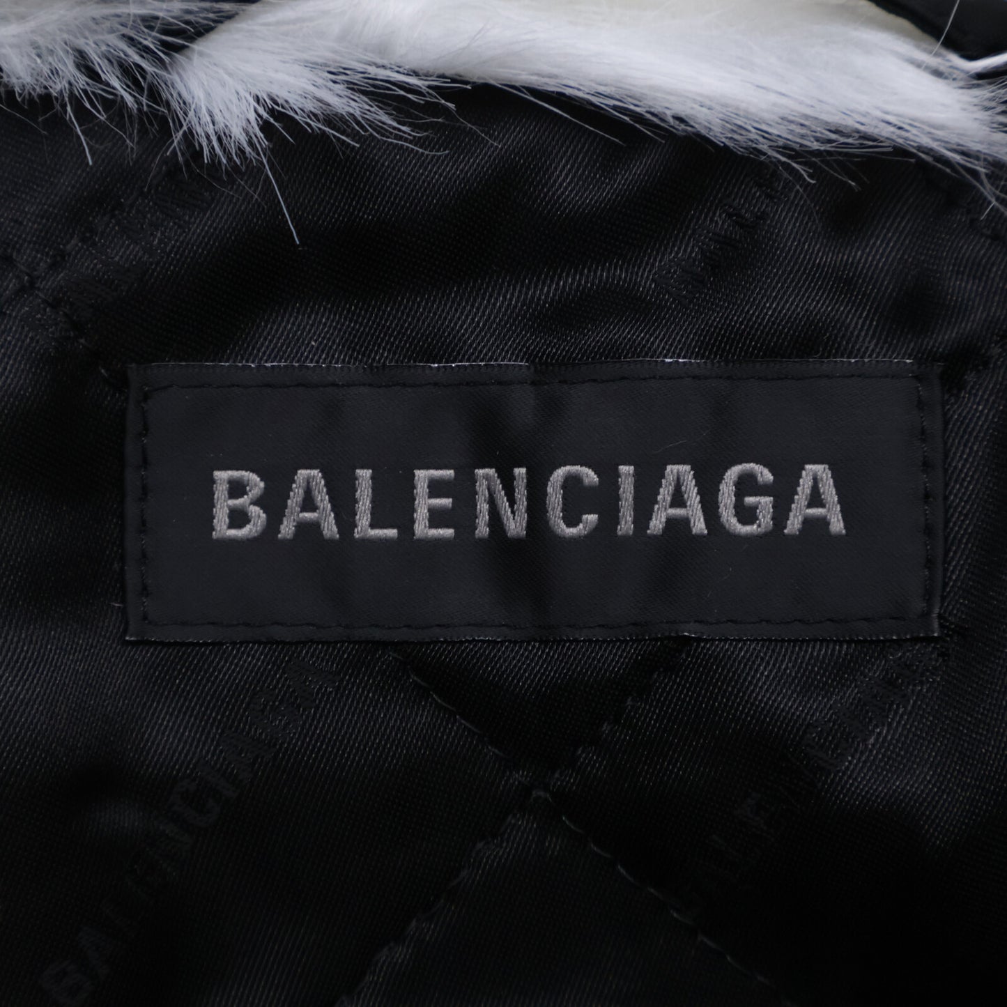 BALENCIAGA バレンシアガ 新品同様 国内正規 22AW 721789 TNQ30 Back BB Zip up Fur Coat Jacket/ファーコート ジャケット 32