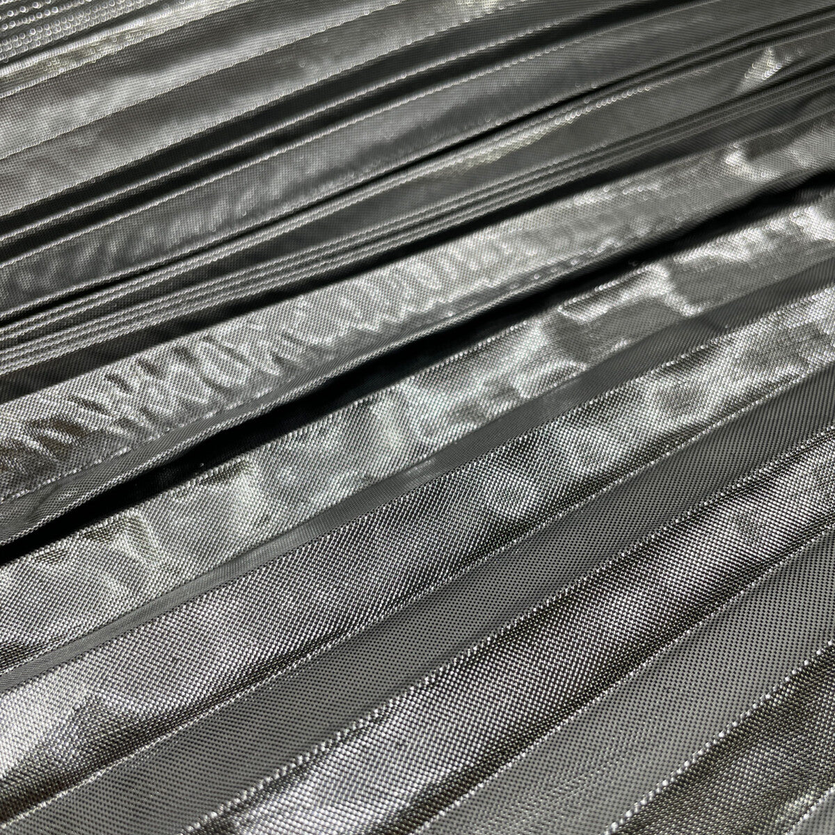 BALENCIAGA バレンシアガ 601169 19年 ｼﾙﾊﾞｰ ﾌﾟﾘｰﾂﾛﾝｸﾞｽｶｰﾄ スカート 34