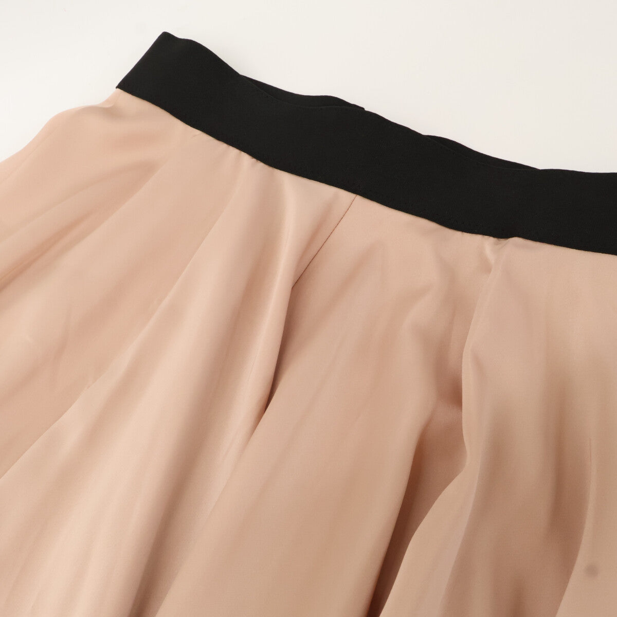 ADORE アドーア 531-1220818 ﾋﾟﾝｸ ﾍﾞﾙﾄ付きｿﾌﾄｻﾃﾝｽｶｰﾄ スカート 38