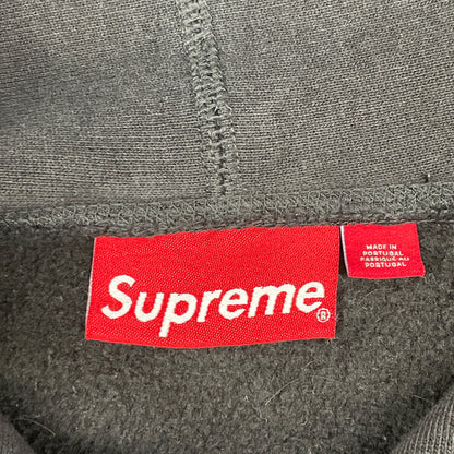 Supreme シュプリーム 23FW ﾌﾞﾗｯｸ×ｲｴﾛｰ ｺｯﾄﾝ ﾌﾛﾝﾄﾛｺﾞ Varsity Hooded Sweatshirt トップス M