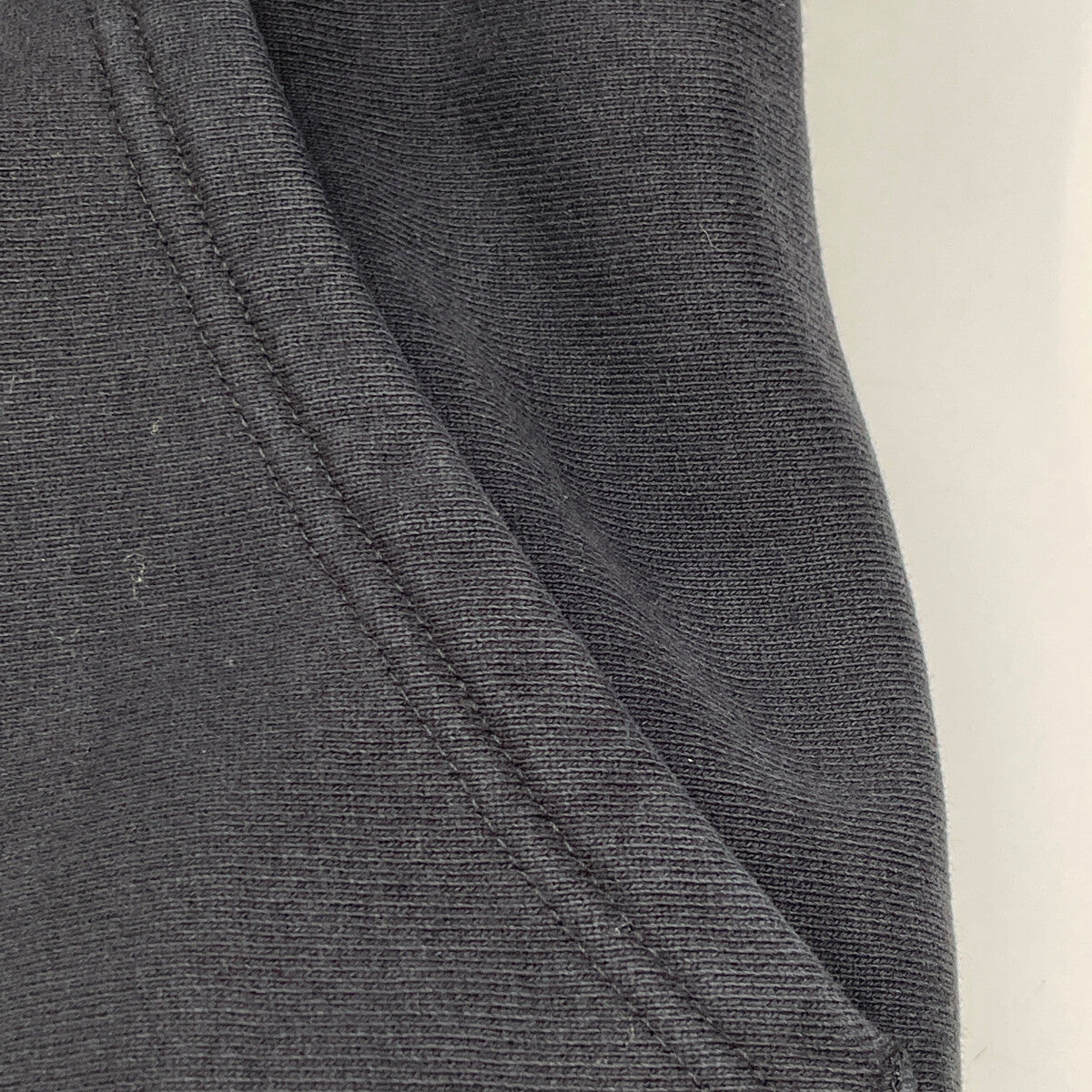 Supreme シュプリーム 23FW ﾌﾞﾗｯｸ×ｲｴﾛｰ ｺｯﾄﾝ ﾌﾛﾝﾄﾛｺﾞ Varsity Hooded Sweatshirt トップス M