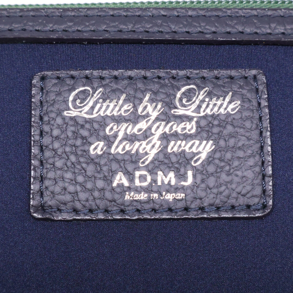 A.D.M.J. Accessoires De Mademoiselle ADMJ 【新品同様】24WS01012 マジックライト フラット ポーチ S