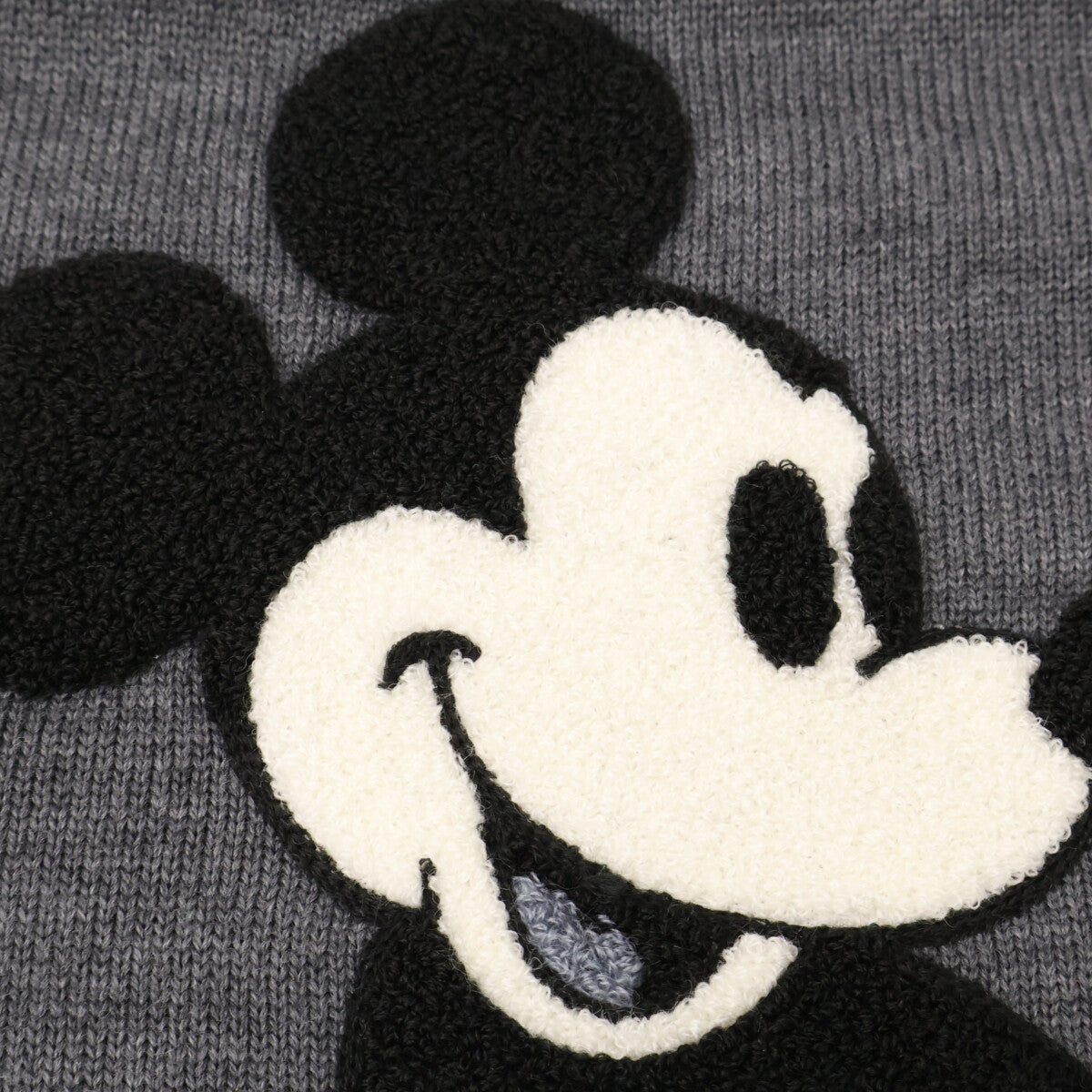 1piu1uguale3 ウノピゥウノウグァーレトレ 【×Disney】MRK220 ｸﾞﾚｰ MICKEY MOUSE SWEATER ﾐｯｷｰﾏｳｽﾆｯﾄ トップス 3