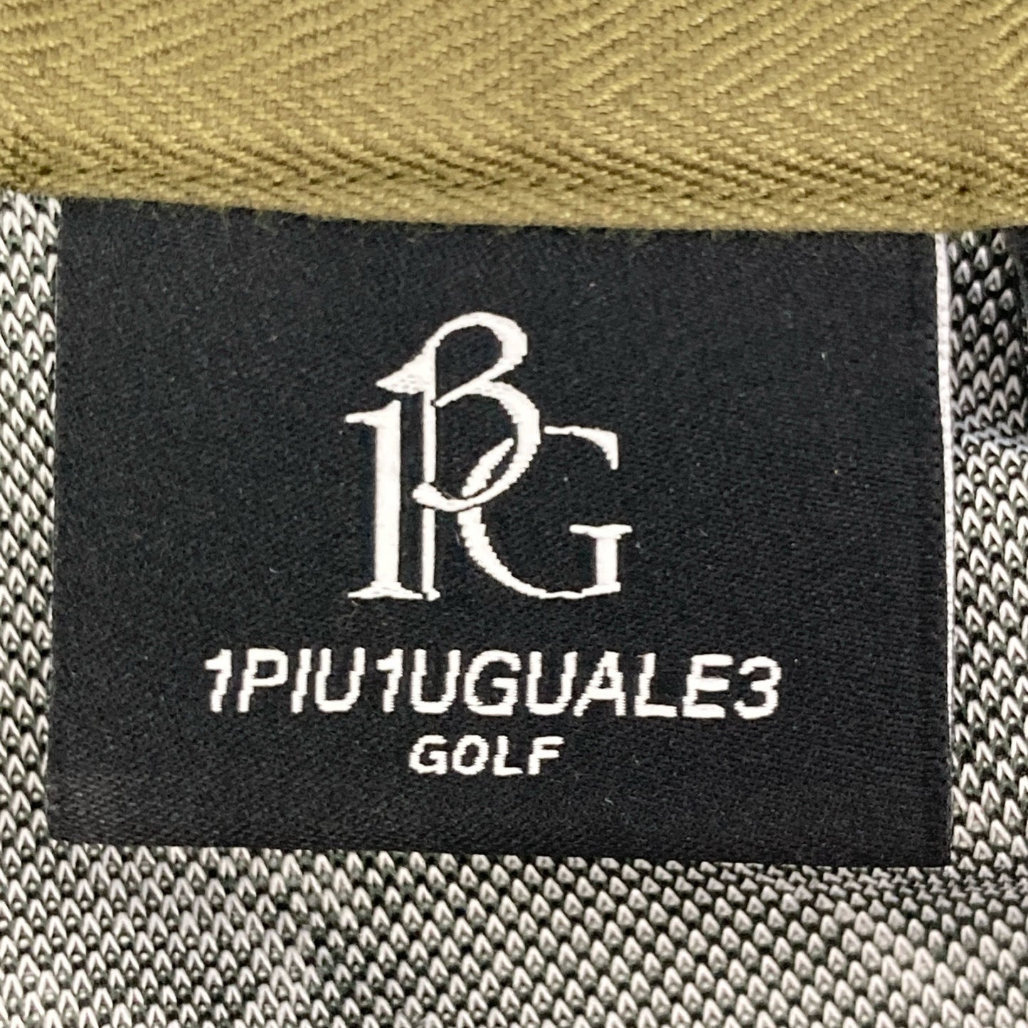 1piu1uguale3 ウノピゥウノウグァーレトレ 【GOLF】【×戸賀敬城】GRK062 ｶｰｷ ARGYLE LOGO 半袖ｼｬﾂ トップス V