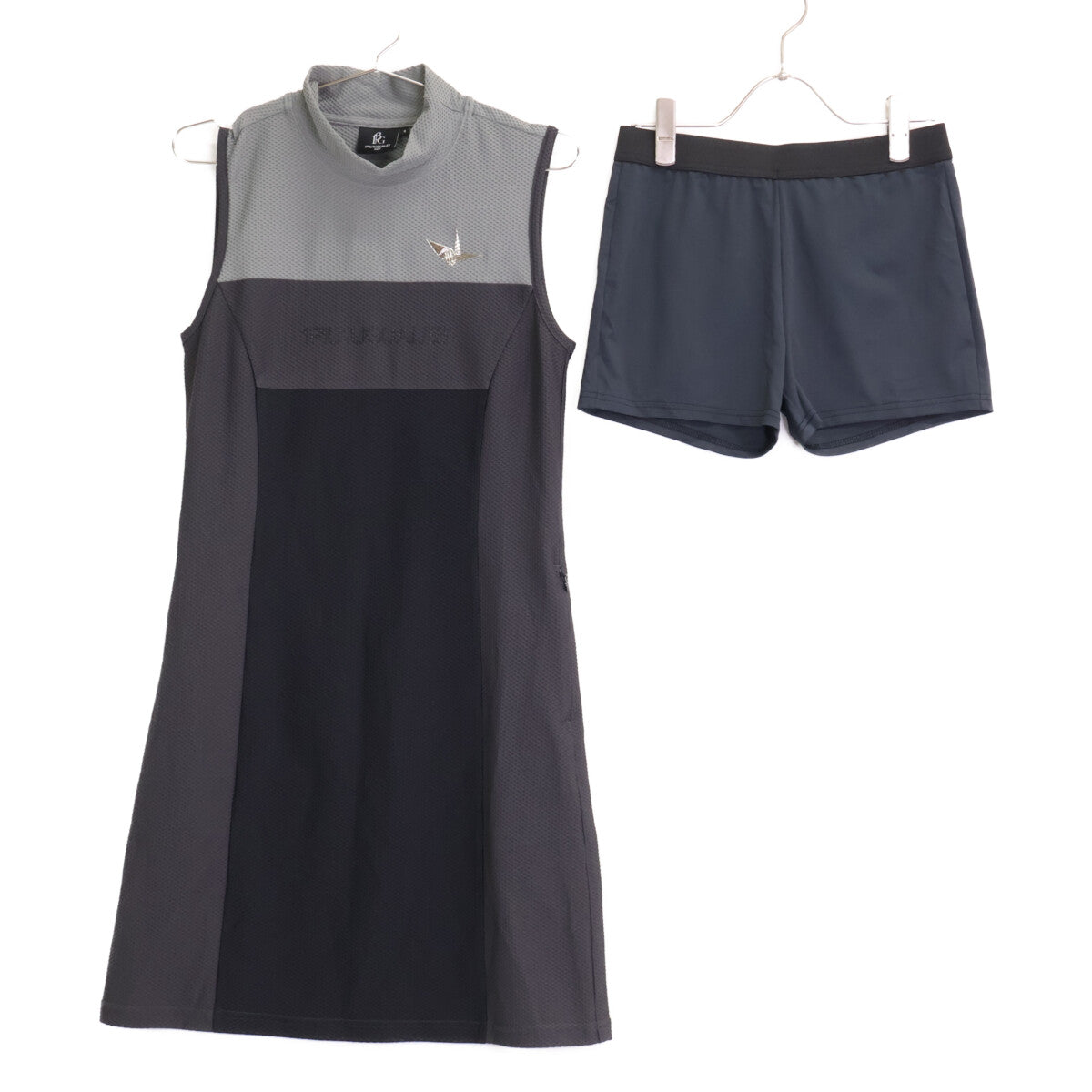 1piu1uguale3 ウノピゥウノウグァーレトレ 【GOLF】GST156 ｸﾞﾚｰ SIDE SWITCH ﾉｰｽﾘｰﾌﾞﾎﾟﾛｼｬﾂﾜﾝﾋﾟｰｽ ワンピース 2