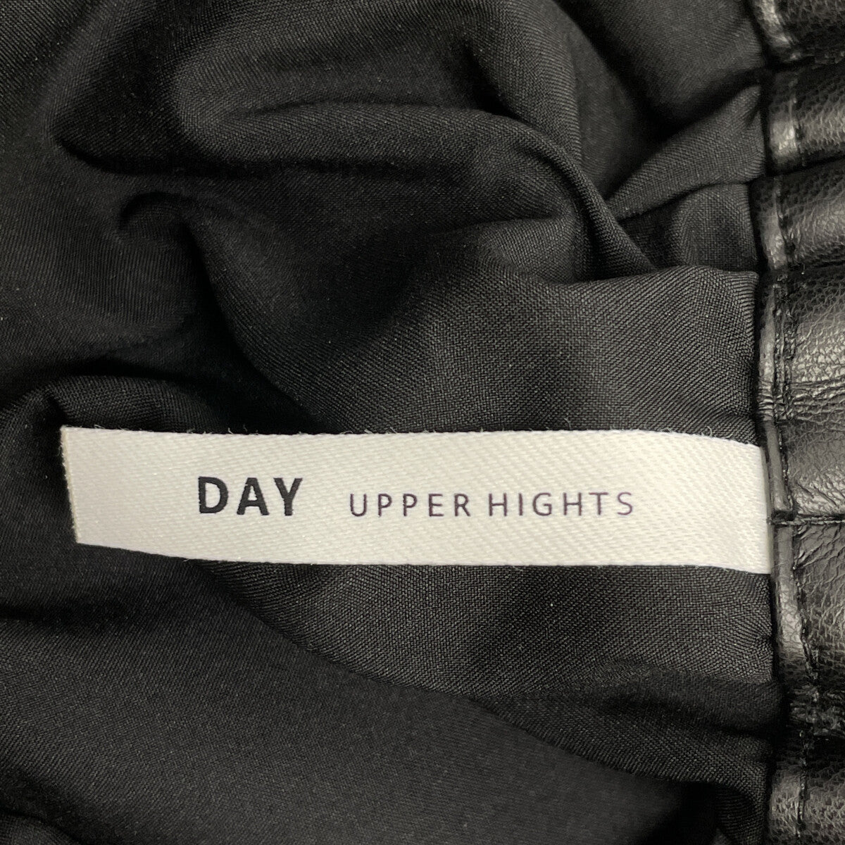 upper hights アッパーハイツ 20JD00602BLK 24SS ﾌﾞﾗｯｸ ﾌｪｲｸﾚｻﾞｰ Kylie ﾌﾚｱｽｶｰﾄ スカート 1