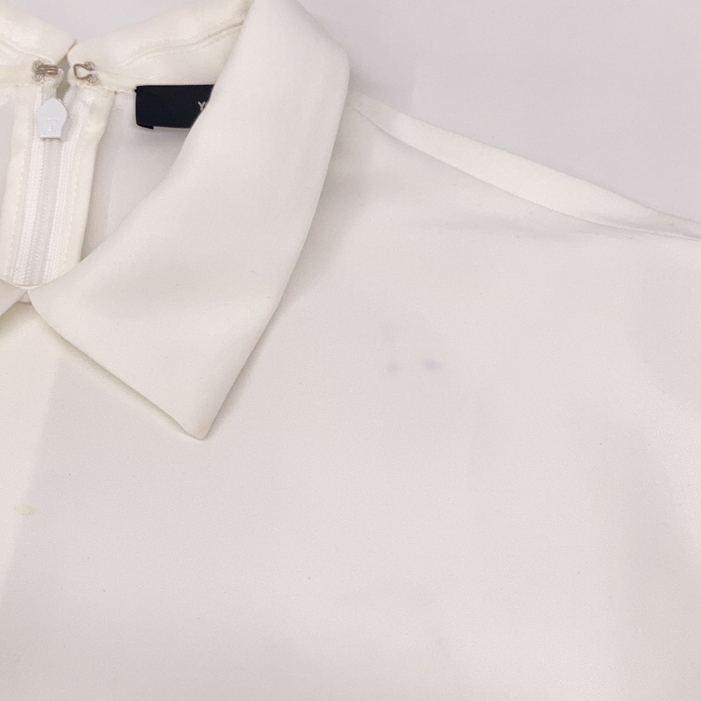 YOKOCHAN ヨーコチャン YCB-124-421 24年製 ﾎﾜｲﾄ ﾎﾞﾘｭｰﾑｽﾘｰﾌﾞﾎﾟｲﾝﾄｶﾗｰﾌﾞﾗｳｽ トップス F