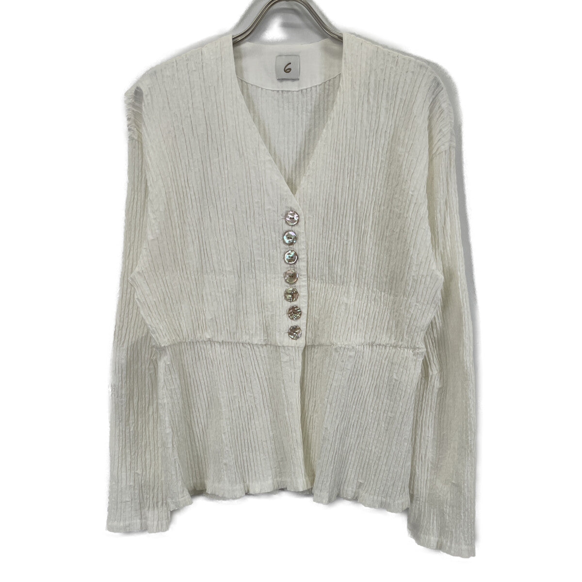 6 ROKU ロク ﾎﾜｲﾄ ｼｪﾙﾎﾞﾀﾝｼｭﾘﾝｸ加工ｼｬﾂﾌﾞﾗｳｽ トップス 表記なし