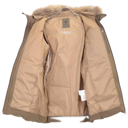 水沢ダウン ミズサワダウン ×ﾃﾞｻﾝﾄ DXG0319WBS ｶｰｷ ﾗｸｰﾝﾌｧｰ ﾌｰﾃﾞｯﾄﾞﾀﾞｳﾝｼﾞｬｹｯﾄ コート M