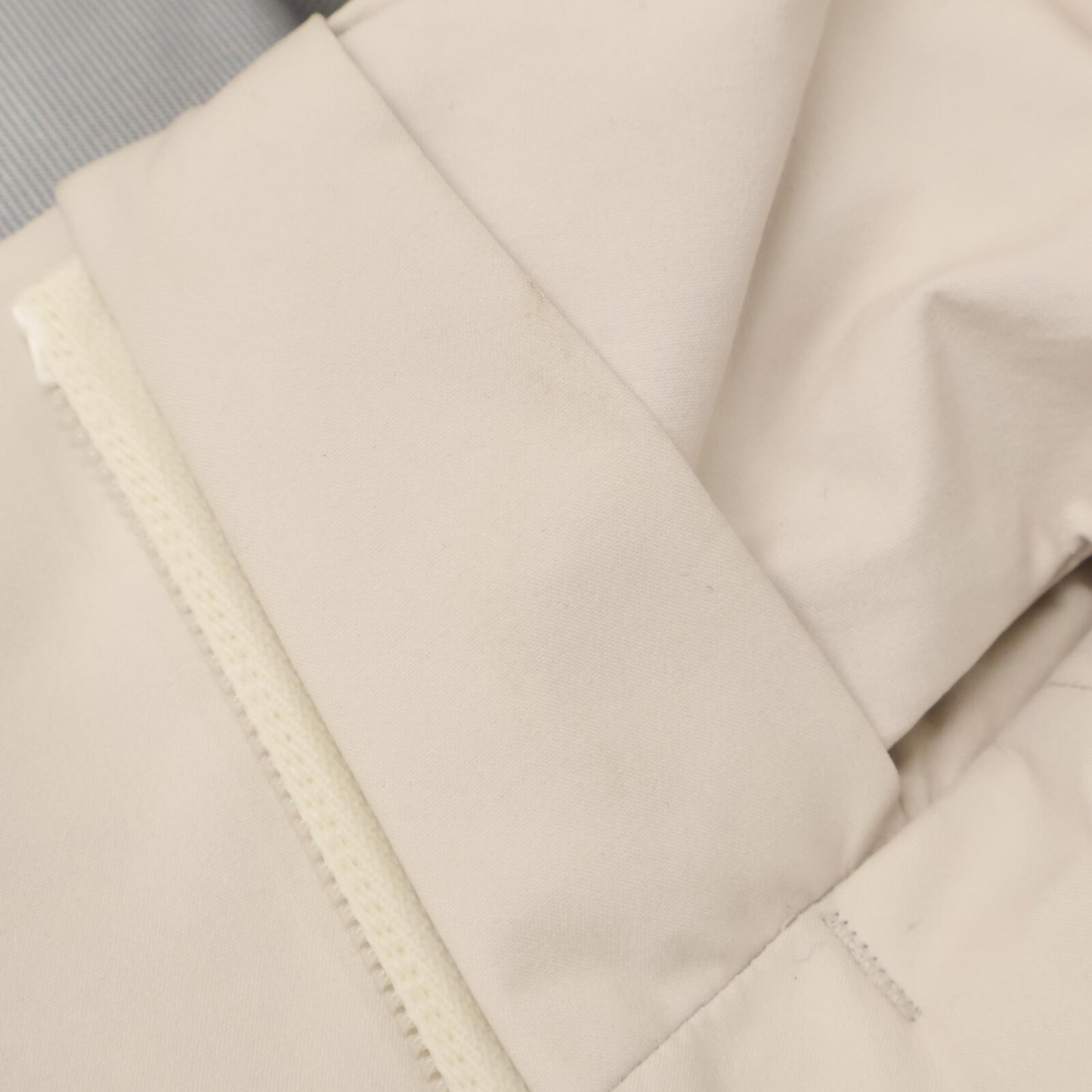 DESCENTE デサント DU5SWBA1L 25年 ﾍﾞｰｼﾞｭ ALLTERRAIN ｳｫｰﾀｰﾌﾟﾙｰﾌｼﾞｬｹｯﾄ ジャケット Ｌ