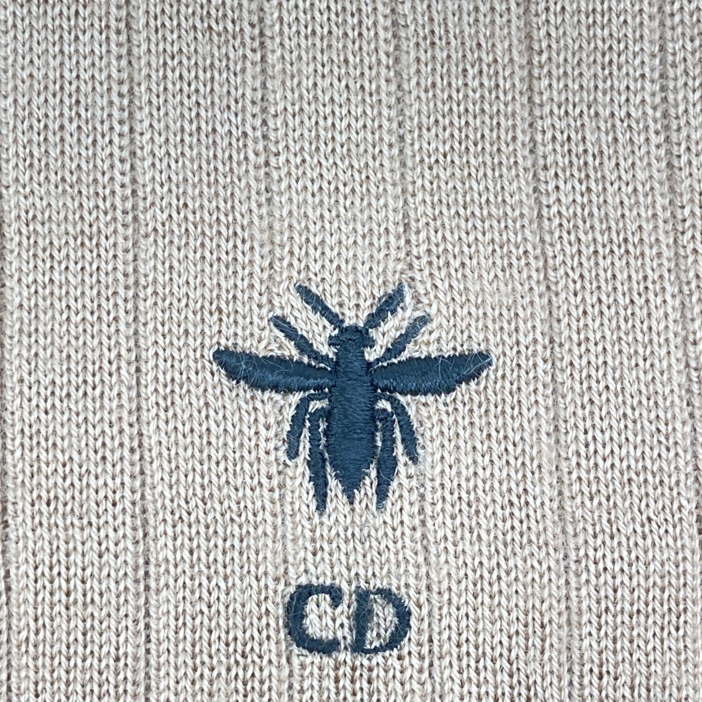 Christian Dior クリスチャンディオール 844S81AM115 ﾌﾞﾗｳﾝ ｶｼﾐﾔｼﾙｸ BEE刺繍 ｸﾙｰﾈｯｸﾆｯﾄ トップス 34