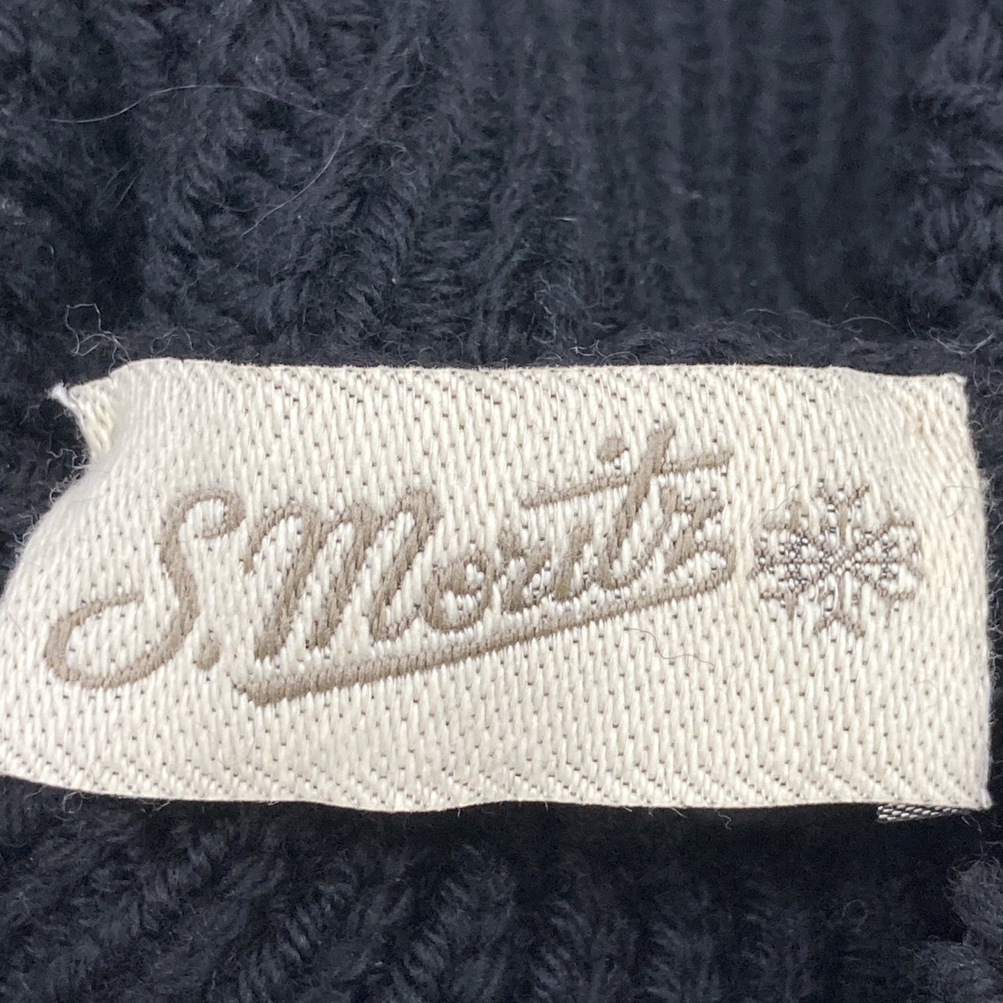 St.moritz サンモリッツ ﾌﾞﾗｯｸ ｴｸｽﾄﾗﾌｧｲﾝﾒﾘﾉｳｰﾙ ﾊｲﾈｯｸ ﾜｯﾌﾙﾆｯﾄﾌﾟﾙｵｰﾊﾞｰ トップス 48