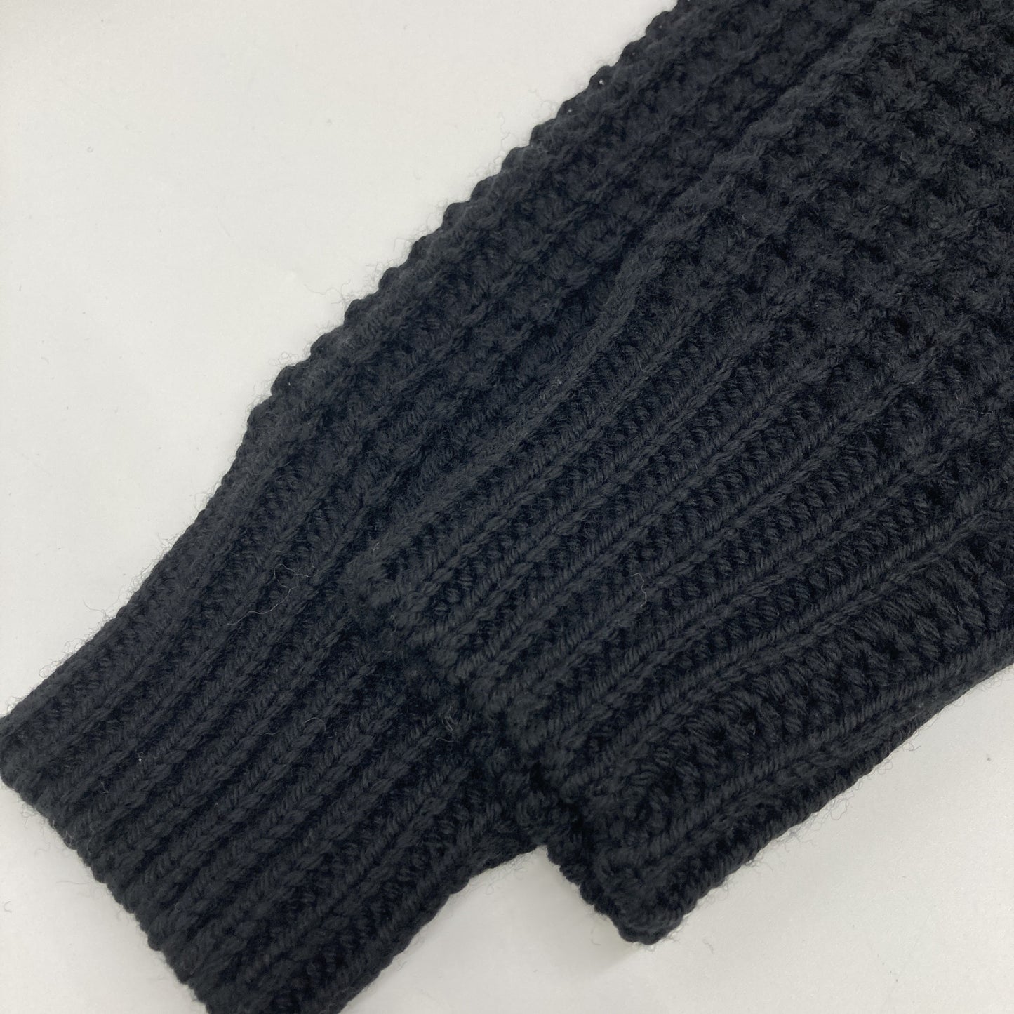 St.moritz サンモリッツ ﾌﾞﾗｯｸ ｴｸｽﾄﾗﾌｧｲﾝﾒﾘﾉｳｰﾙ ﾊｲﾈｯｸ ﾜｯﾌﾙﾆｯﾄﾌﾟﾙｵｰﾊﾞｰ トップス 48