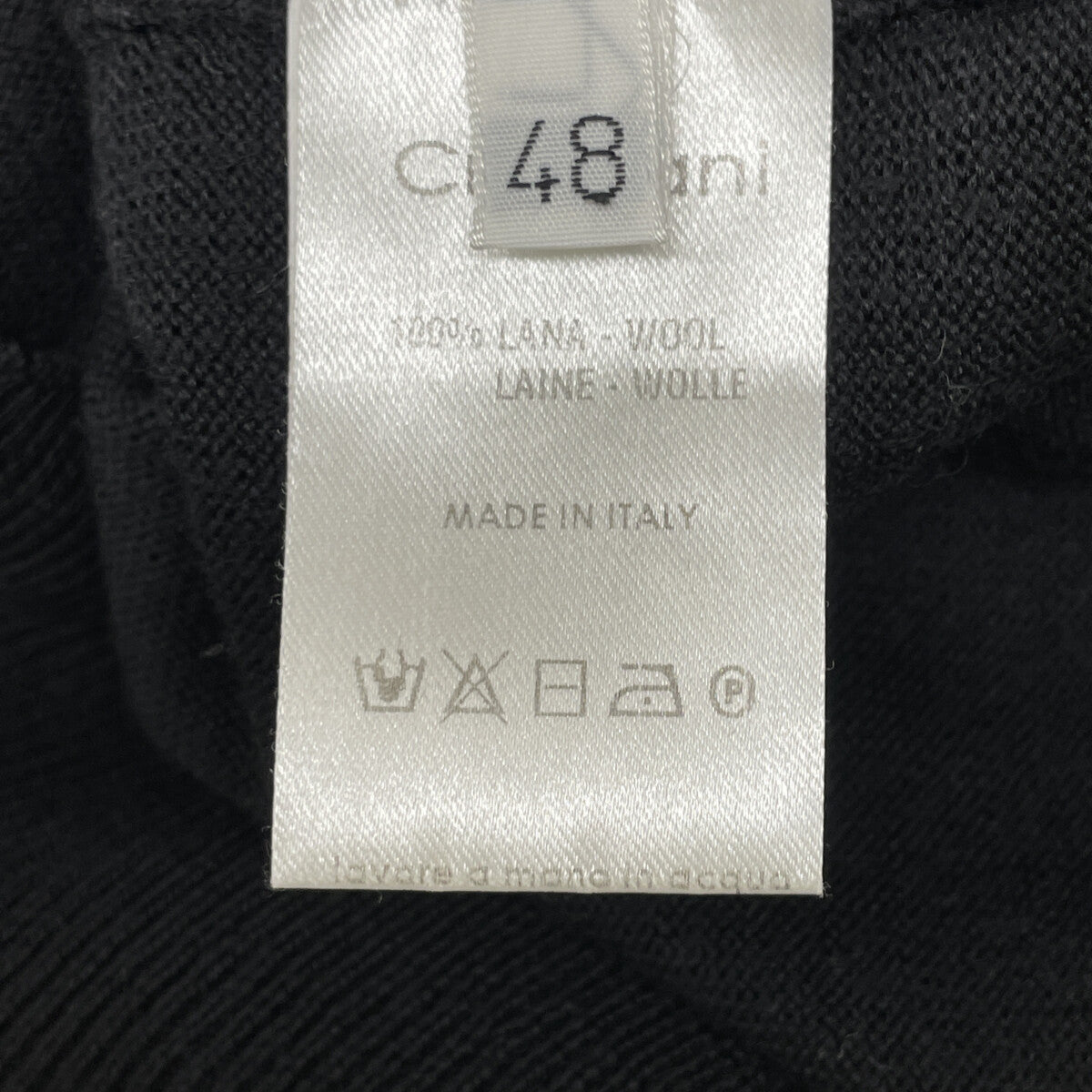 Cruciani クルチアーニ ﾌﾞﾗｯｸ ｳｰﾙ100 ﾎﾞﾀﾝﾆｯﾄｶｰﾃﾞｨｶﾞﾝ トップス 48