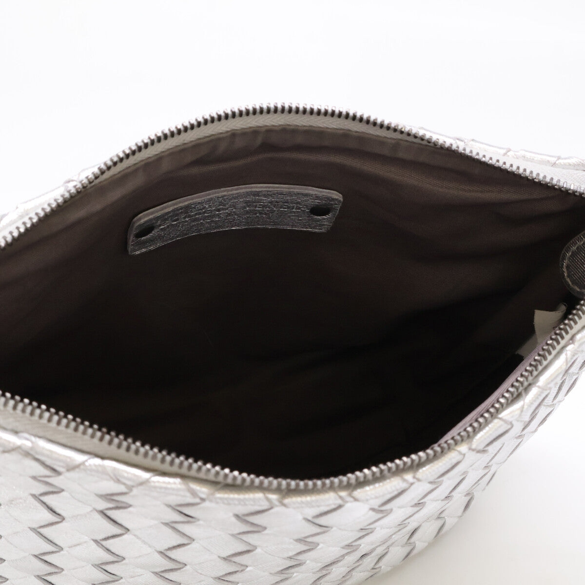 BOTTEGA VENETA ボッテガヴェネタ 【美品】BO6897496G イントレチャート レザー ポーチ