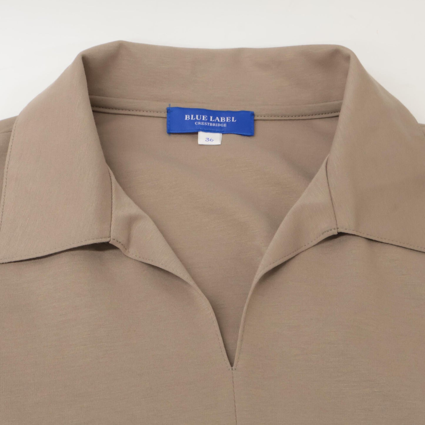 BLUE LABEL CRESTBRIDGE ブルーレーベルクレストブリッジ 25年製 ﾍﾞｰｼﾞｭ ｺﾝﾊﾟｸﾄﾎﾟﾝﾁｶﾗｰﾈｯｸﾄﾞﾚｽ ワンピース