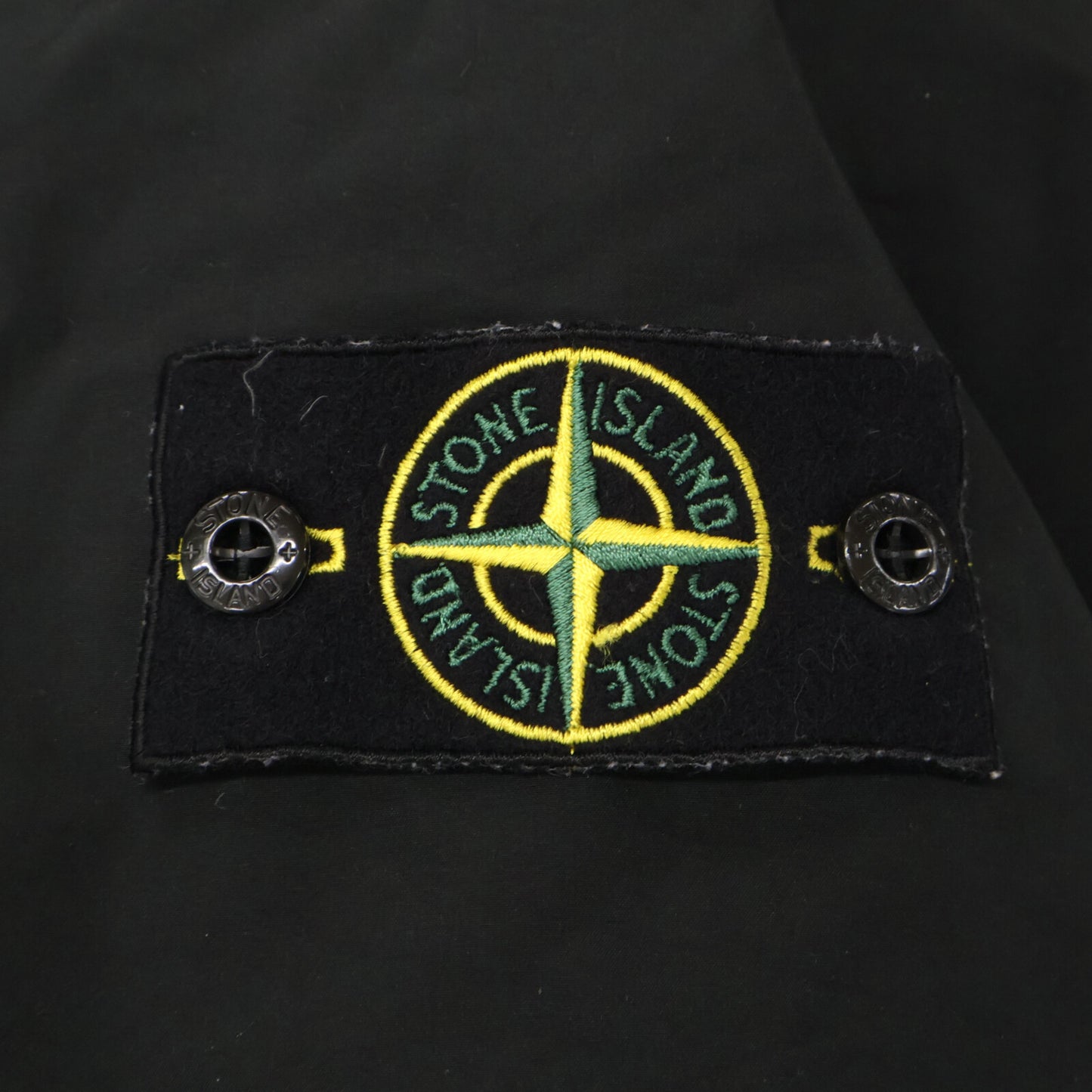 STONE ISLAND ストーンアイランド 【国内正規/22AW】771541926 GORE-TEX リサイクルポリエステルフーデッドダウン ジャケット M