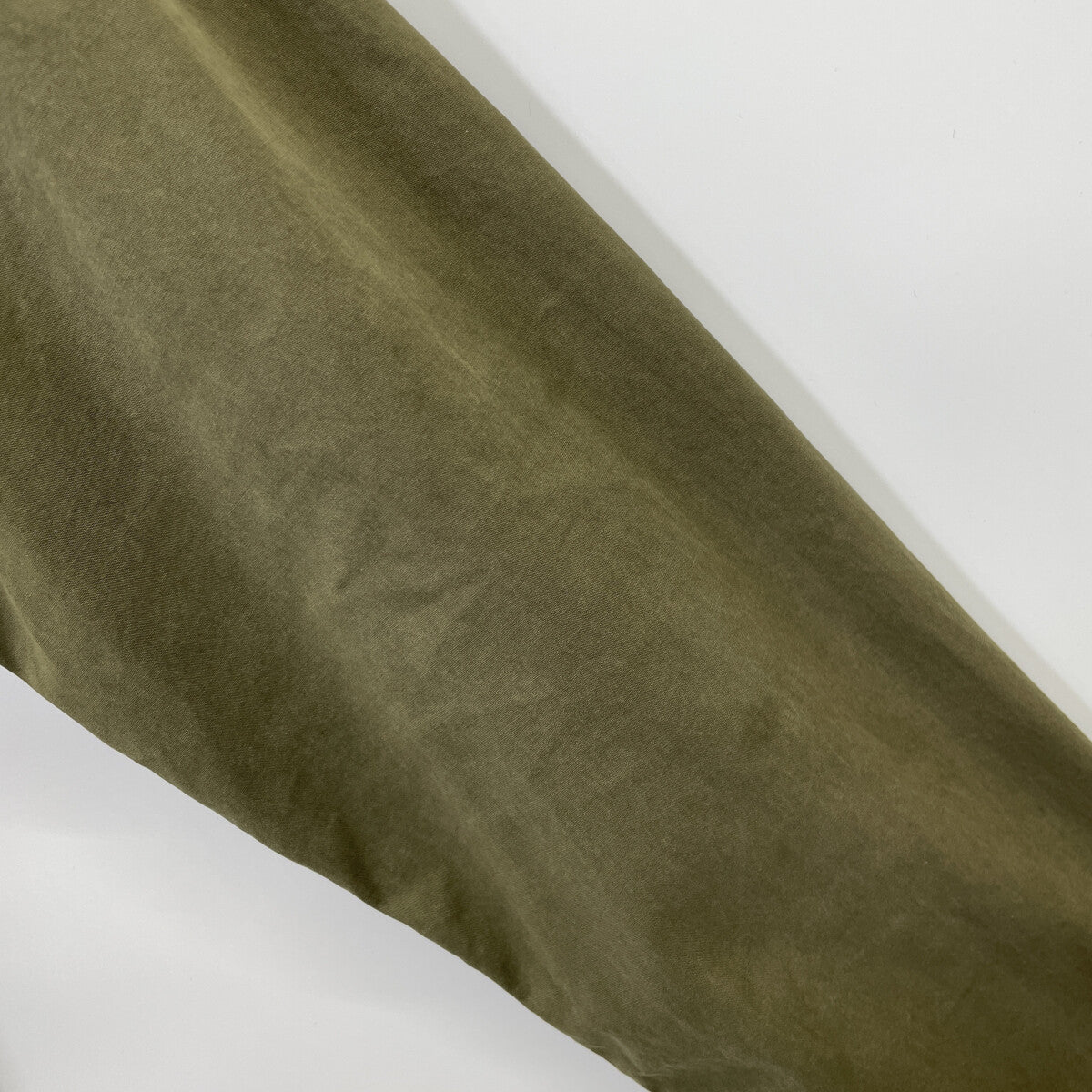 STONE ISLAND ストーンアイランド 21SS 7415439WN ｶｰｷ ｶﾞｰﾒﾝﾄﾀﾞｲ OLD加工 ｺﾝﾊﾟｽﾊﾟｯﾁ ﾌﾗｲﾄｼﾞｬｹｯﾄ ジャケット M