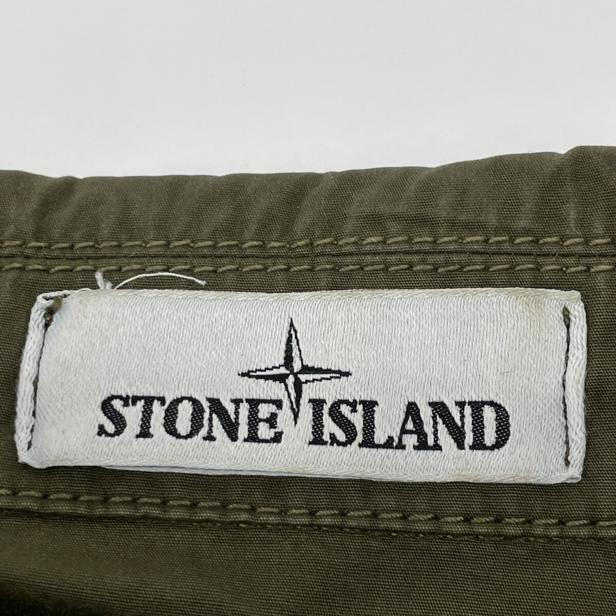 STONE ISLAND ストーンアイランド 21SS 7415439WN ｶｰｷ ｶﾞｰﾒﾝﾄﾀﾞｲ OLD加工 ｺﾝﾊﾟｽﾊﾟｯﾁ ﾌﾗｲﾄｼﾞｬｹｯﾄ ジャケット M