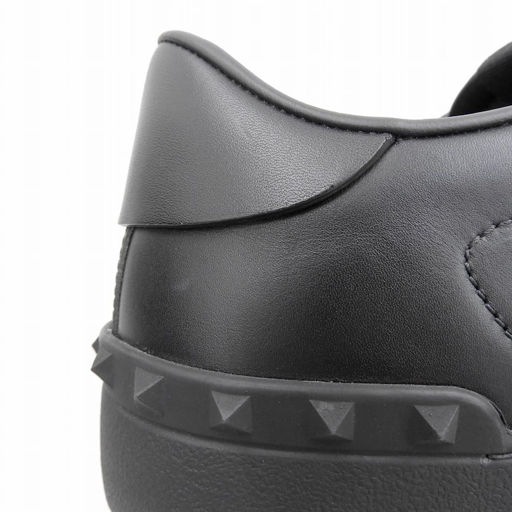 Valentino Garavani ヴァレンティノガラヴァーニ 美品 カーフレザー ロックスタッズ ラバーソールレースアップスニーカー 27cm 2Y2S0931BXE シューズ 42