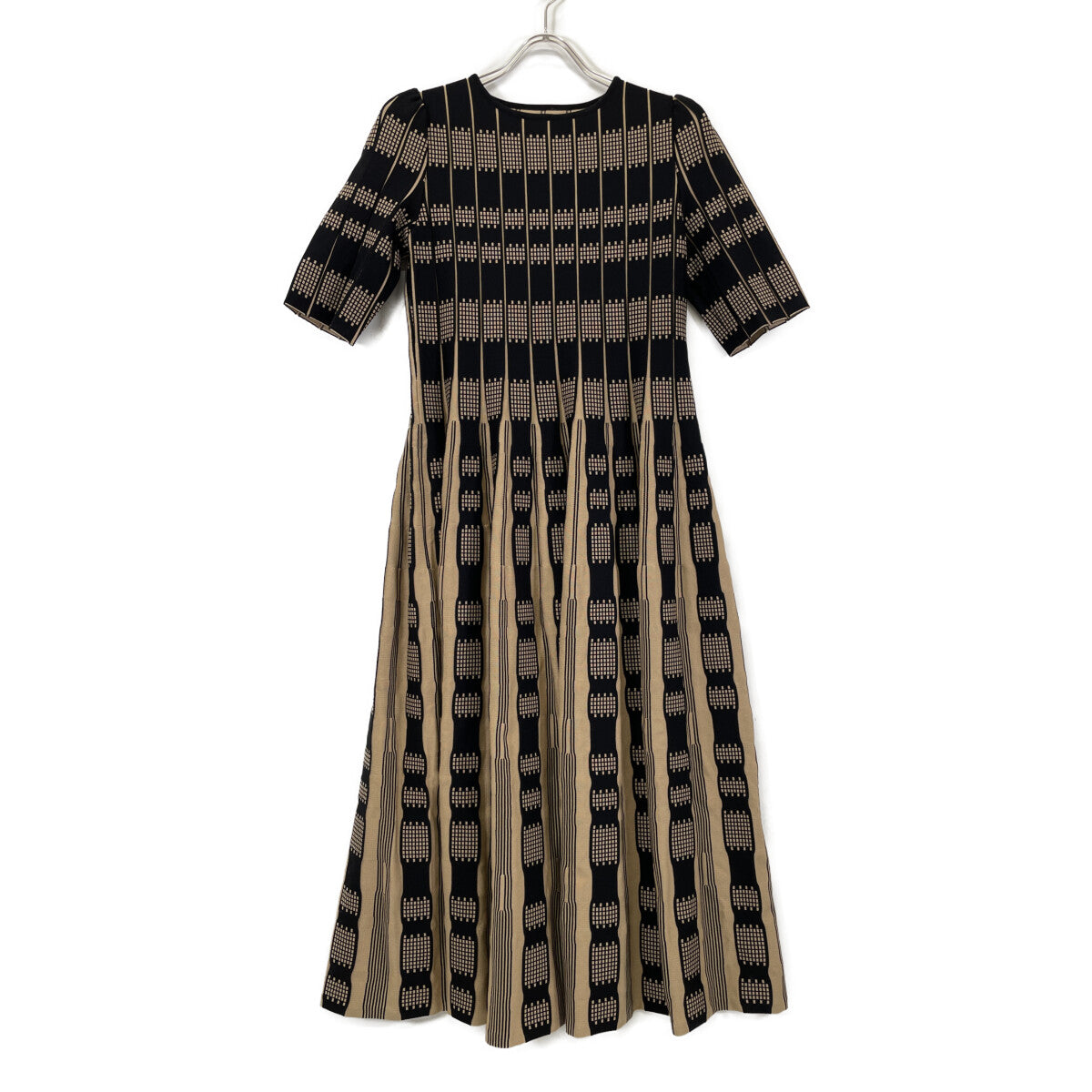 ADORE アドーア 531-0174308 ﾌﾞﾗｯｸ×ﾍﾞｰｼﾞｭ ｼﾞｬｶﾞｰﾄﾞﾌﾟﾘｰﾂﾆｯﾄﾜﾝﾋﾟｰｽ ワンピース 38