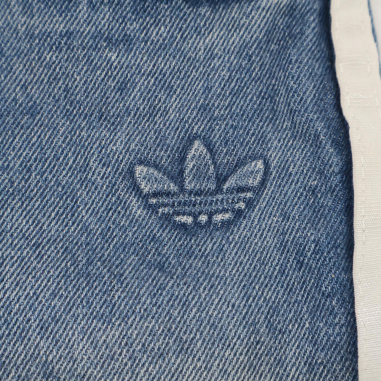 adidas アディダス 24年製 JX1606 ﾌﾞﾙｰ ﾙｰｽﾞﾌｨｯﾄﾃﾞﾆﾑﾊﾟﾝﾂ ボトムス 32