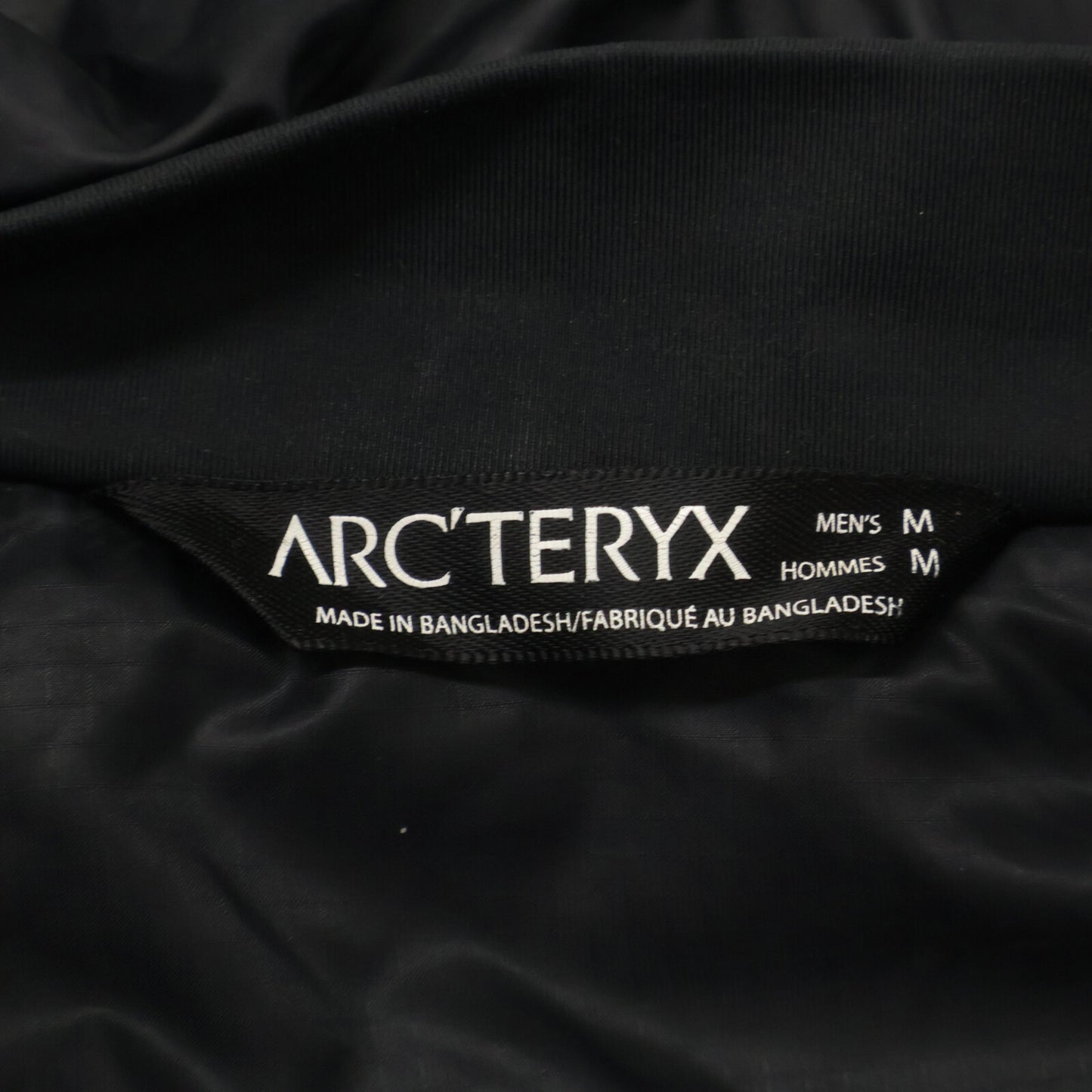 ARC'TERYX アークテリクス 【国内正規】14648-108188 ATOM AR HOODY アトム AR 中綿入り ジャケット M