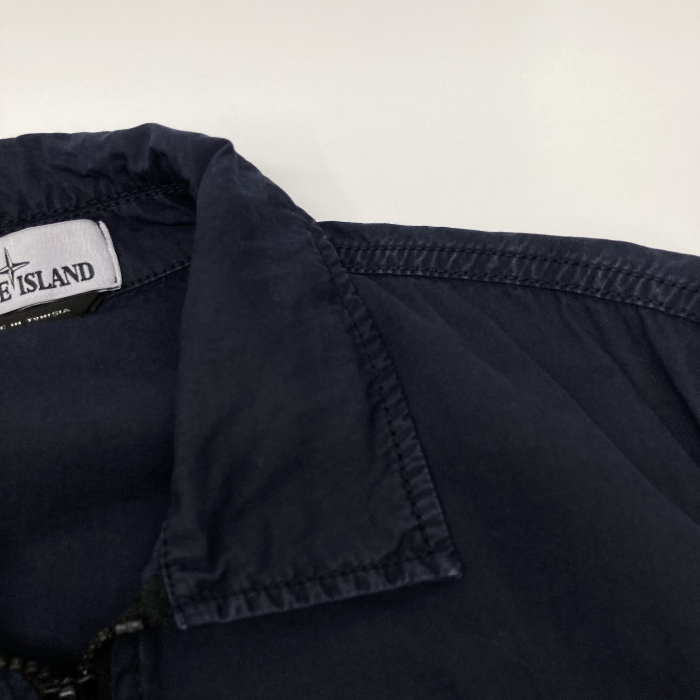 STONE ISLAND ストーンアイランド 7415117WN ﾈｲﾋﾞｰ ｺｯﾄﾝ ｶﾞｰﾒﾝﾄﾀﾞｲ OLD EFFECT ZIP OVERSHIRT ジャケット M