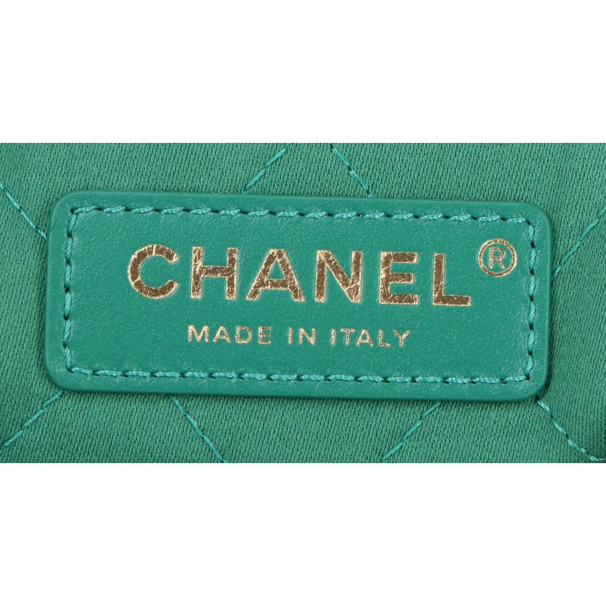 CHANEL シャネル 新品同様 AS3260 メタルプレート シャイニーカーフスキン ゴールド金具 シャネル22 スモール チェーン ショルダーバッグ