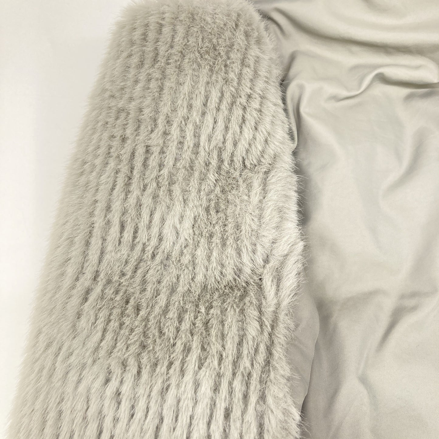 CYAN TOKYO シアントーキョー 404261 ｸﾞﾚｰ ﾅｲﾛﾝ ｽﾄｰﾙﾗｲｸﾌｧｰｺﾝﾋﾞﾀﾞｳﾝﾍﾞｽﾄ ベスト F