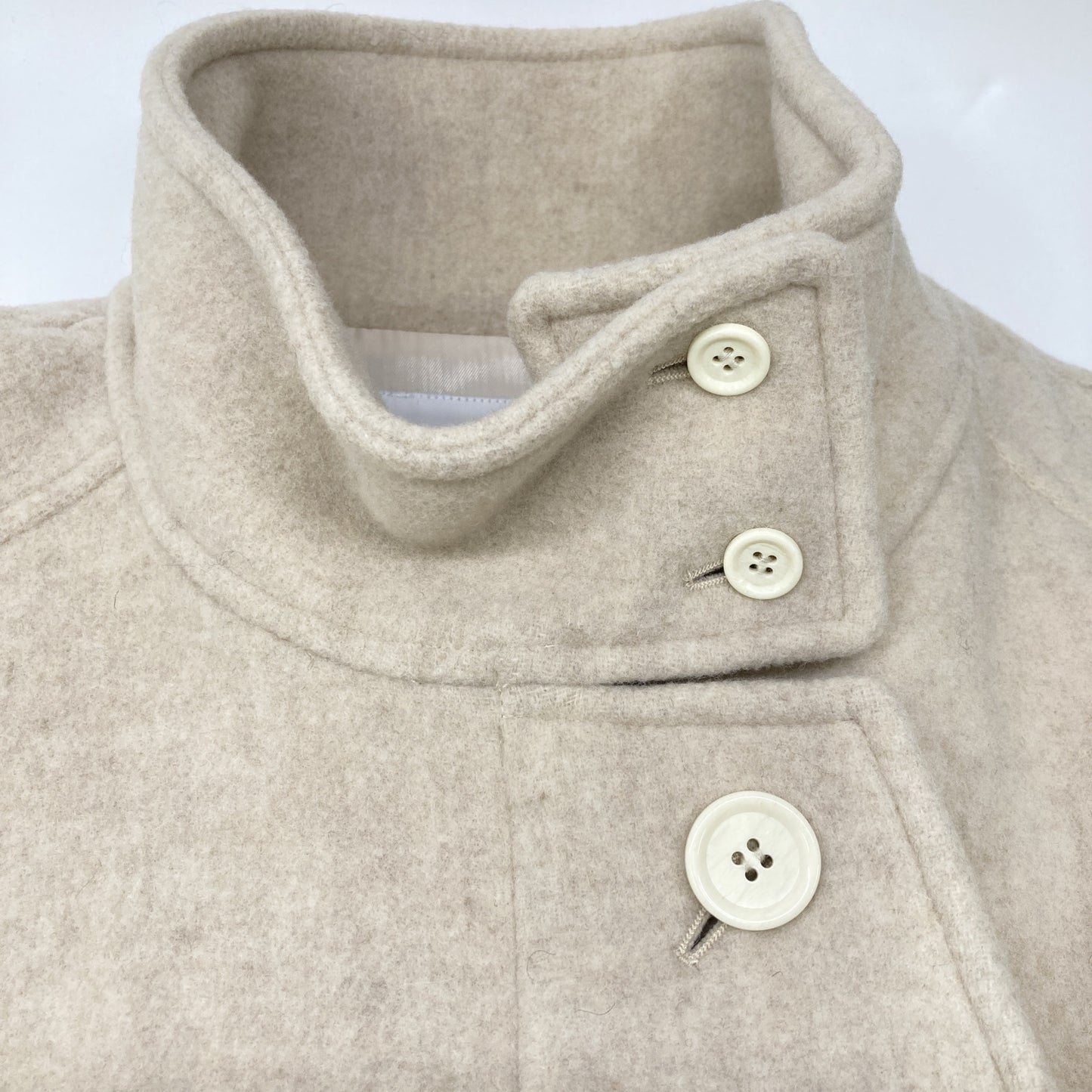 si:m スィーム 352-64001 ﾍﾞｰｼﾞｭ ﾓｯｻｳｰﾙ ｽﾀﾝﾄﾞｶﾗｰ ｼﾞｬｹｯﾄｺｰﾄ コート 38