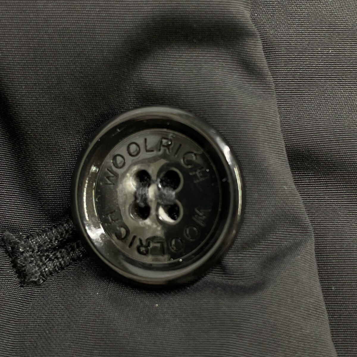 WOOLRICH ウールリッチ WWOU0514 ﾌﾞﾗｯｸ ALSEA PUFFY PARKA/ｱﾙｾｱ ﾊﾟﾌｨｰﾊﾟｰｶｰ コート XS