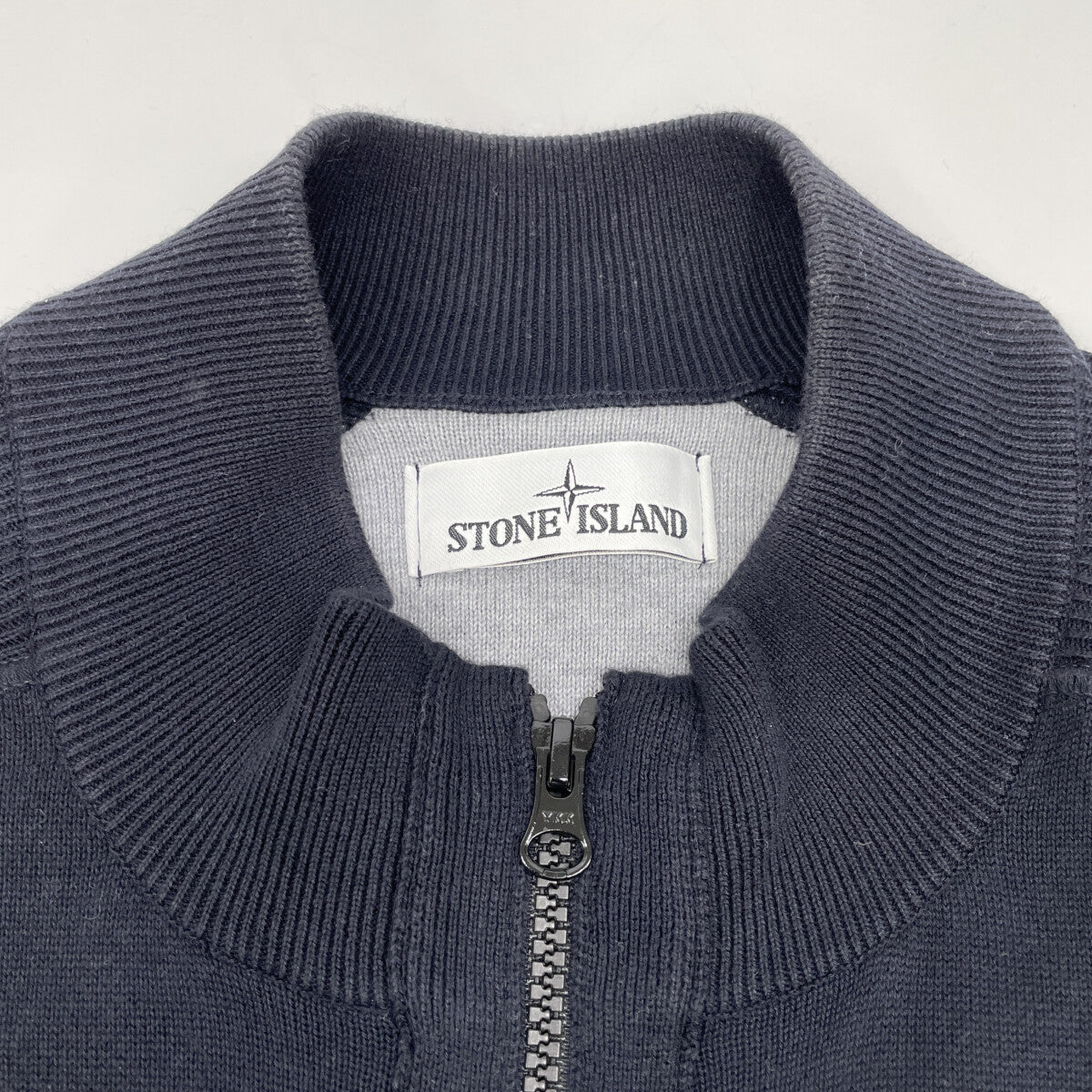 STONE ISLAND ストーンアイランド 6415562B2 ﾈｲﾋﾞｰ ｺｯﾄﾝ ｺﾝﾊﾟｽﾊﾟｯﾁ ｼﾞｯﾌﾟｱｯﾌﾟﾆｯﾄｶｰﾃﾞｨｶﾞﾝ ジャケット M