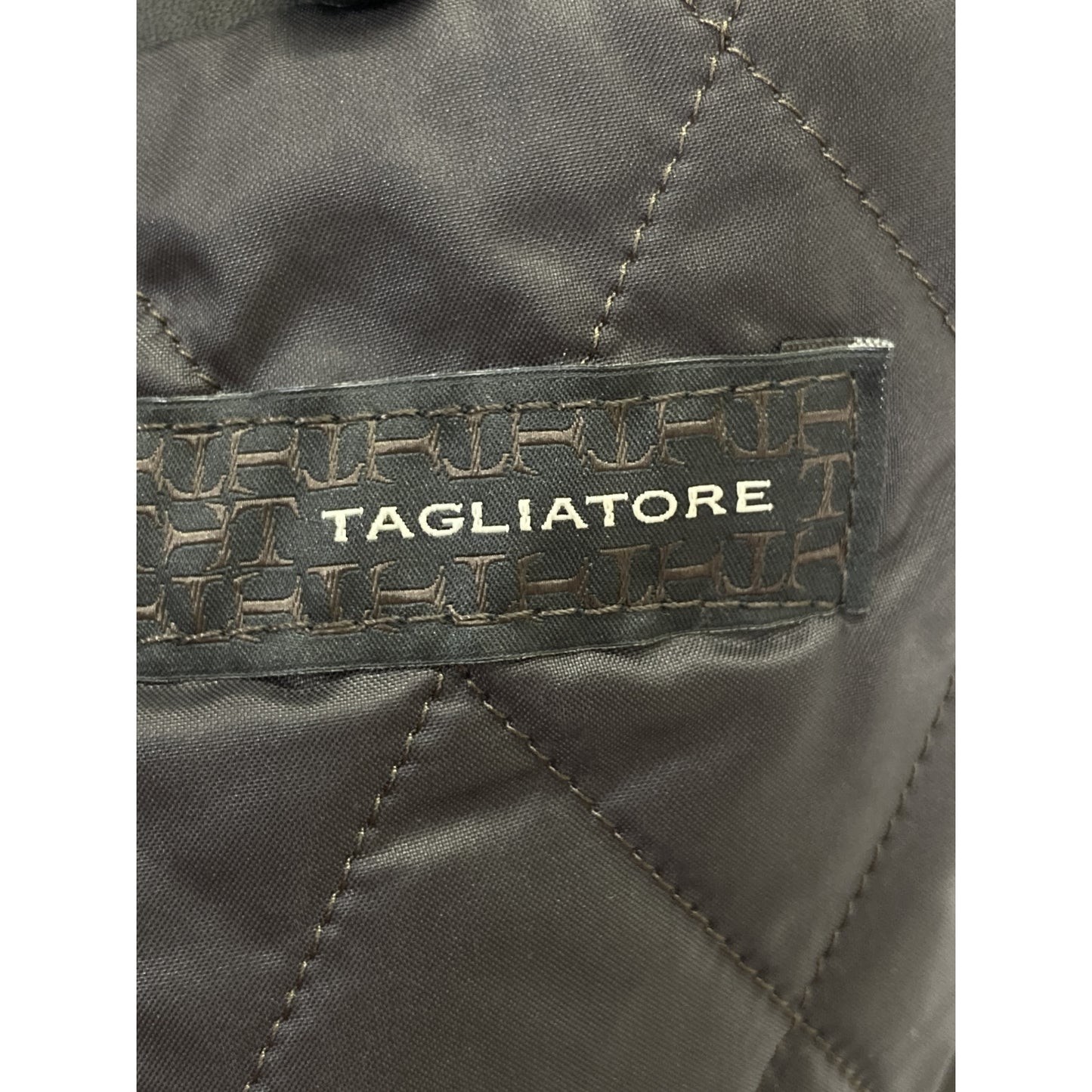 TAGLIATORE タリアトーレ DDI19-01 STONE ﾌﾞﾗｯｸ ﾗﾑﾚｻﾞｰ ｷﾙﾄﾗｲﾆﾝｸﾞ ｼﾝｸﾞﾙﾗｲﾀﾞｰｽｼﾞｬｹｯﾄ ジャケット 48