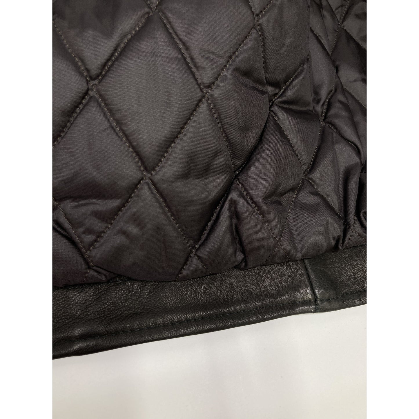 TAGLIATORE タリアトーレ DDI19-01 STONE ﾌﾞﾗｯｸ ﾗﾑﾚｻﾞｰ ｷﾙﾄﾗｲﾆﾝｸﾞ ｼﾝｸﾞﾙﾗｲﾀﾞｰｽｼﾞｬｹｯﾄ ジャケット 48