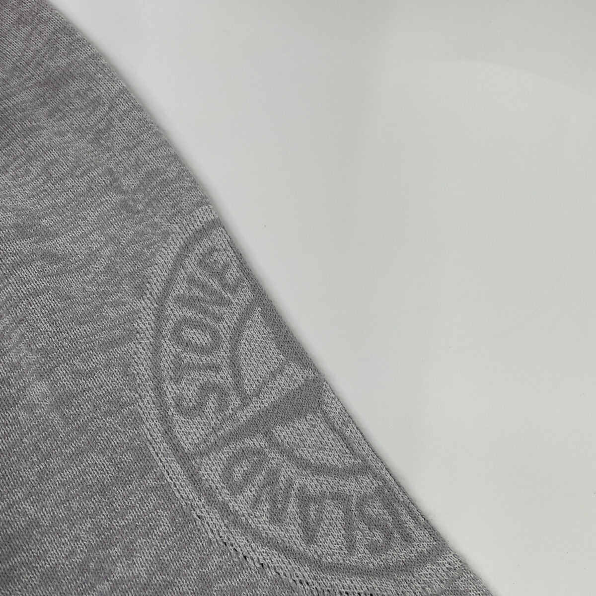 STONE ISLAND ストーンアイランド ｸﾞﾚｰ ｱｰﾑﾛｺﾞ ﾛﾝｸﾞｽﾘｰﾌﾞ ﾆｯﾄ トップス L