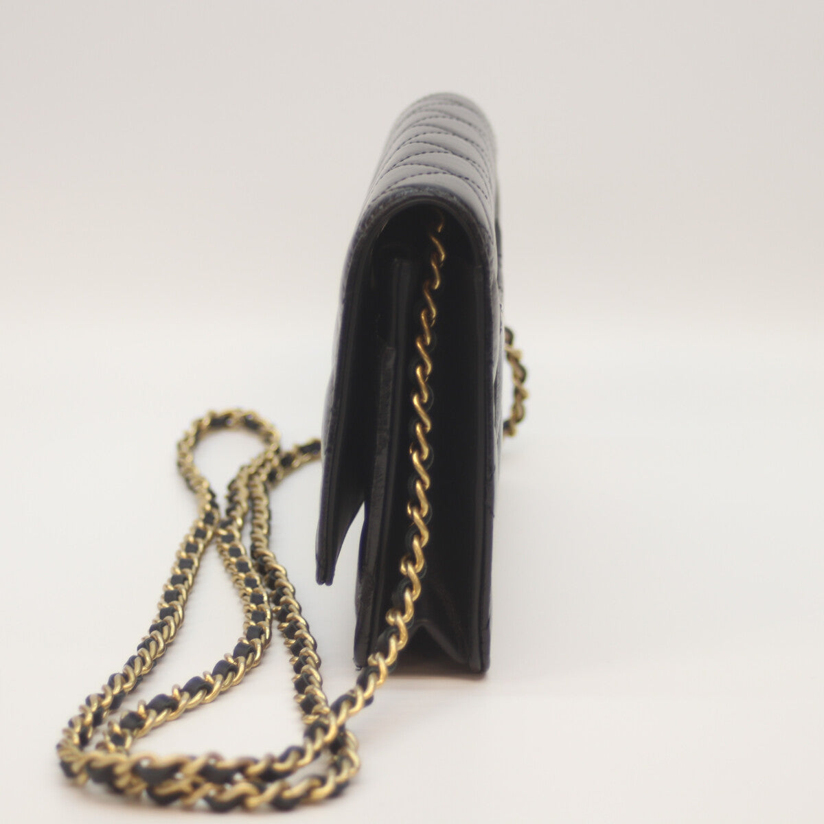 CHANEL シャネル 20番台 ﾏﾄﾗｯｾ ﾌﾞﾗｯｸ ｴｲｼﾞﾄﾞｶｰﾌ G金具 2.55ﾁｪｰﾝｼｮﾙﾀﾞｰｳｫﾚｯﾄ ショルダーバッグ