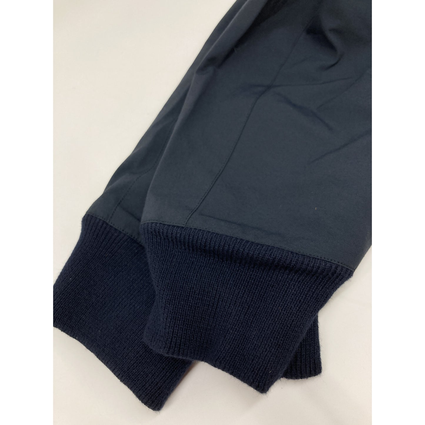 BARACUTA バラクータ ﾈｲﾋﾞｰ 1601108 G9 ｺｯﾄﾝﾅｲﾛﾝ ﾊﾘﾝﾄﾝｼﾞｬｹｯﾄ ジャケット 42