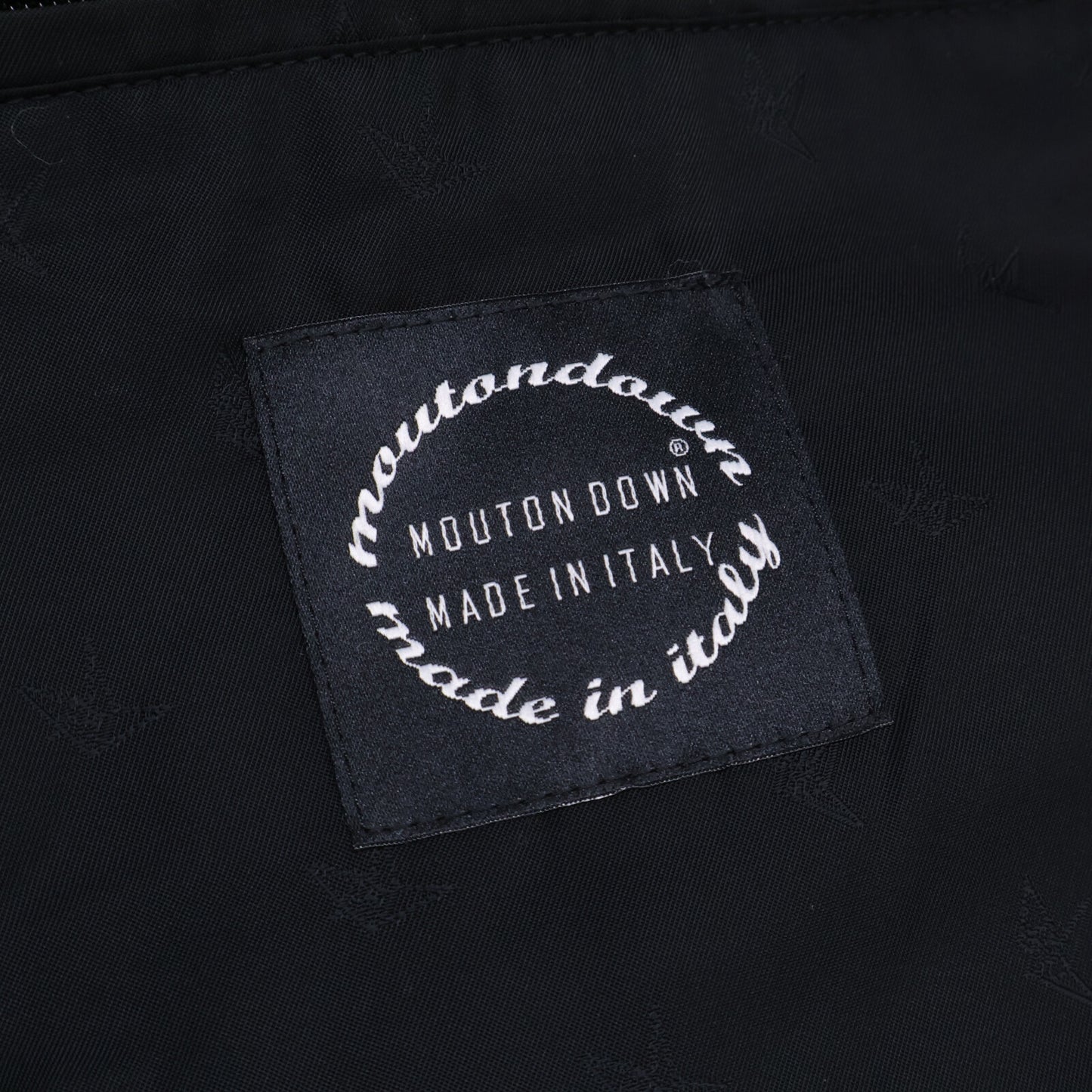 1piu1uguale3 ウノピゥウノウグァーレトレ ｘEMMETI エンメティ【美品/国内正規】MRB601 113 EMMETI RIB SLEEVE MOUTON STAND ムートン切替 ダウン ジャケット V